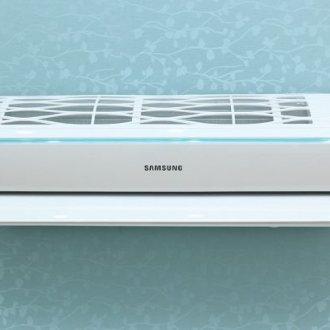 Máy lạnh Samsung 1 HP AR09KCFSSURNSV